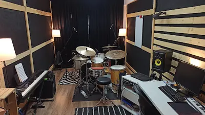 Strefa Muzyki - Szkoła Gry na Perkusji